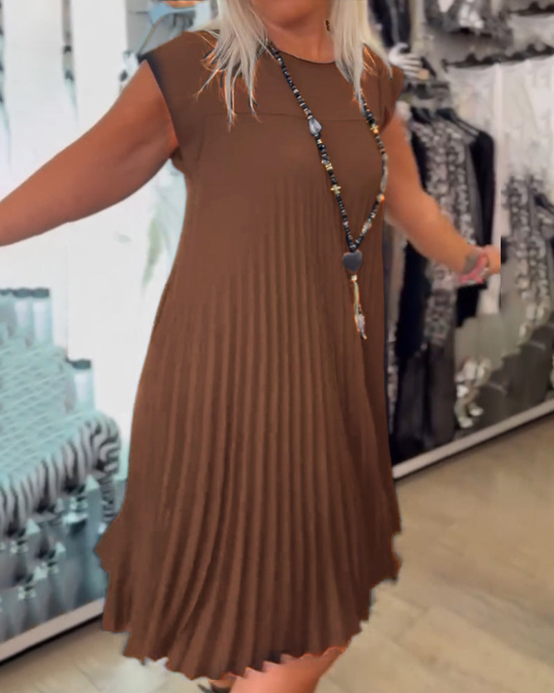 Short Sleeve Pleated Black Dress