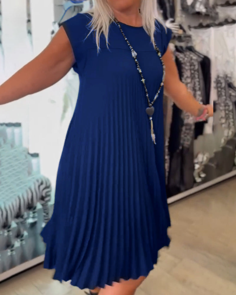 Short Sleeve Pleated Black Dress