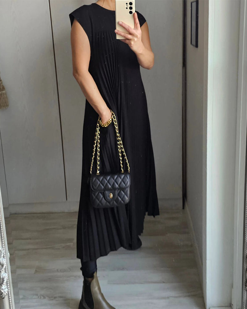 Kaitlyn | Elegant Soft Pleated Maxi Dress