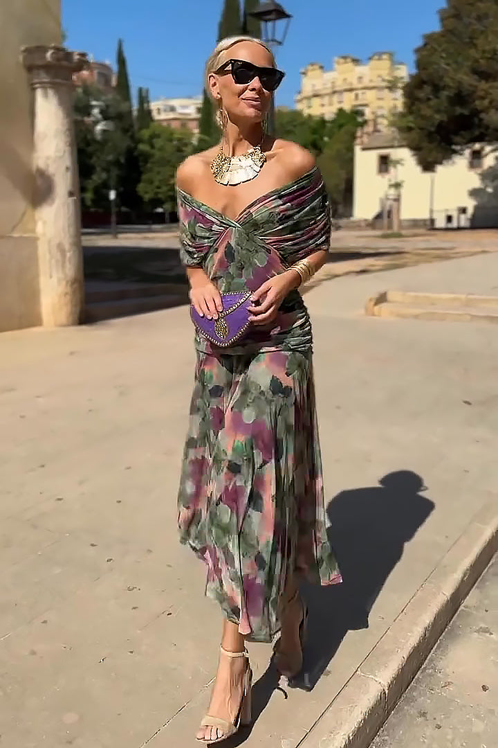 Green Mother Of The Bride Dress Elegant V Neck Ruffle Sleeves Back Zip Knee Length Mother Of The Bride Dresses main image 0