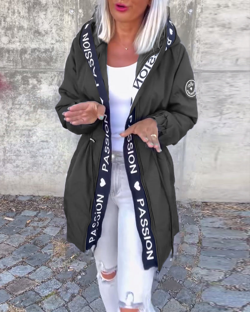 Black hoodie with "Passionš¤" print