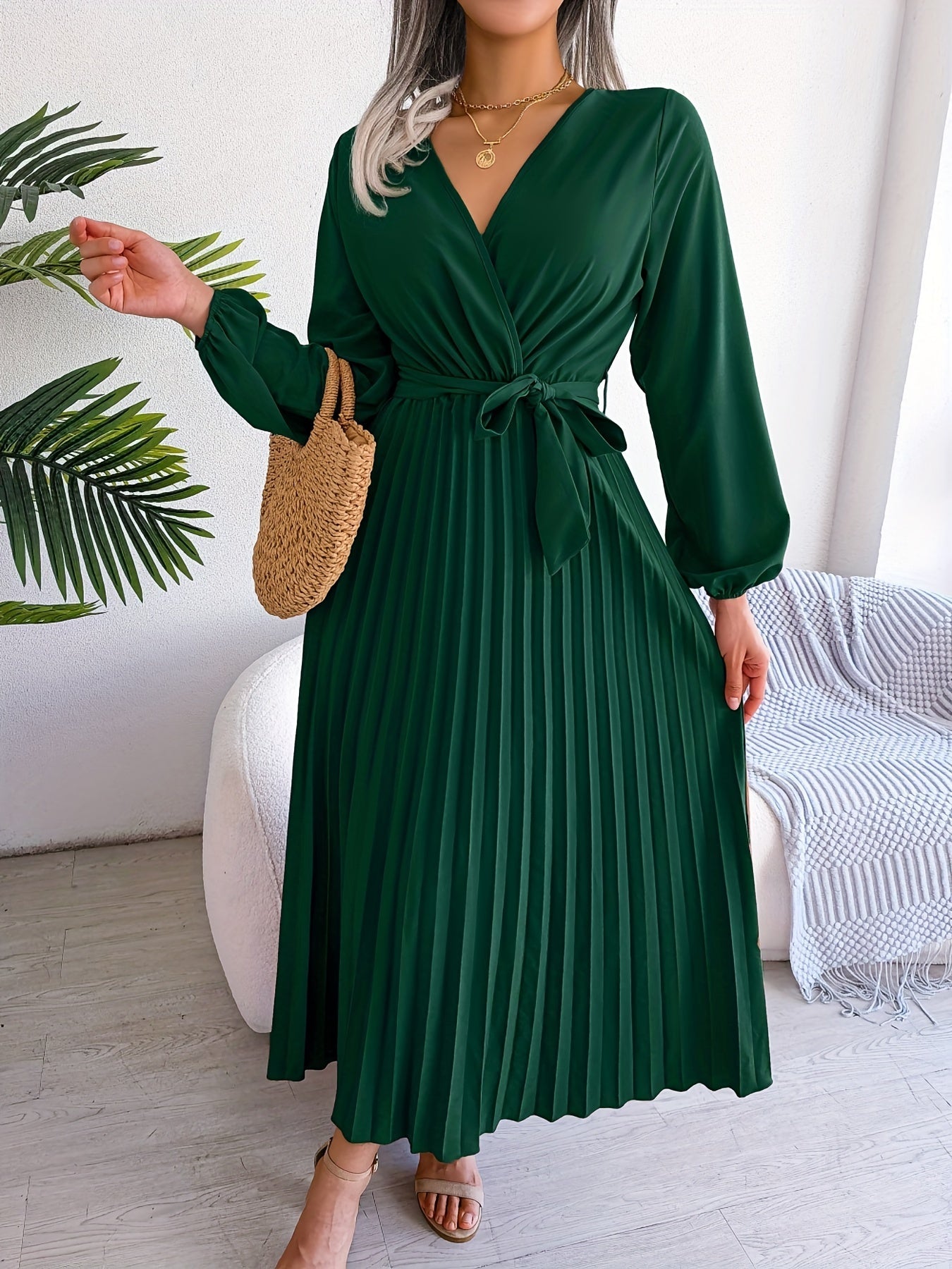 Bianca | Lunaria Elegant Pleated Dress