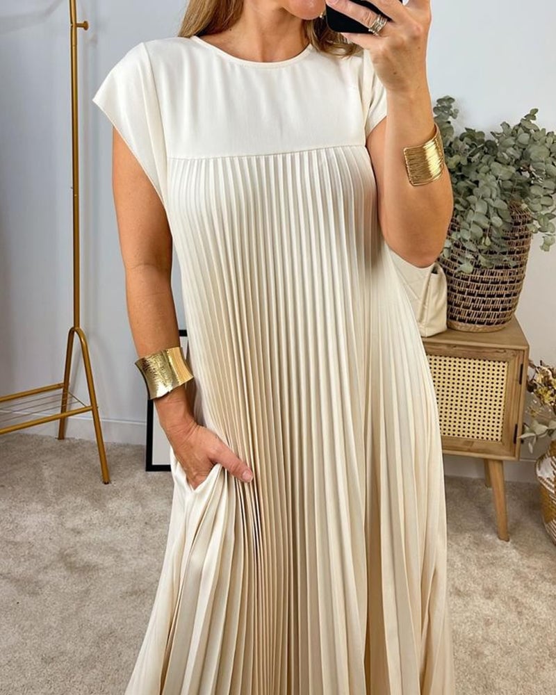 Linda | Stylish Flowing Pleated Dress