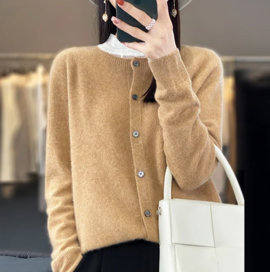 Annika™ - Soft and elegant wool cardigan