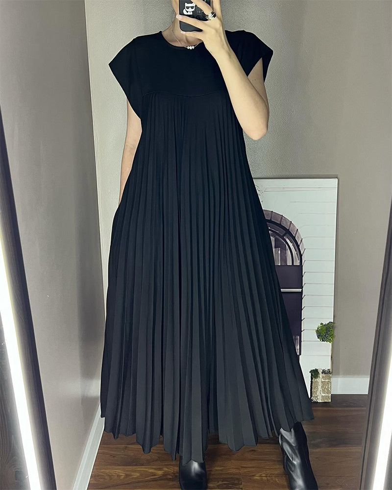 Kaitlyn | Elegant Soft Pleated Maxi Dress