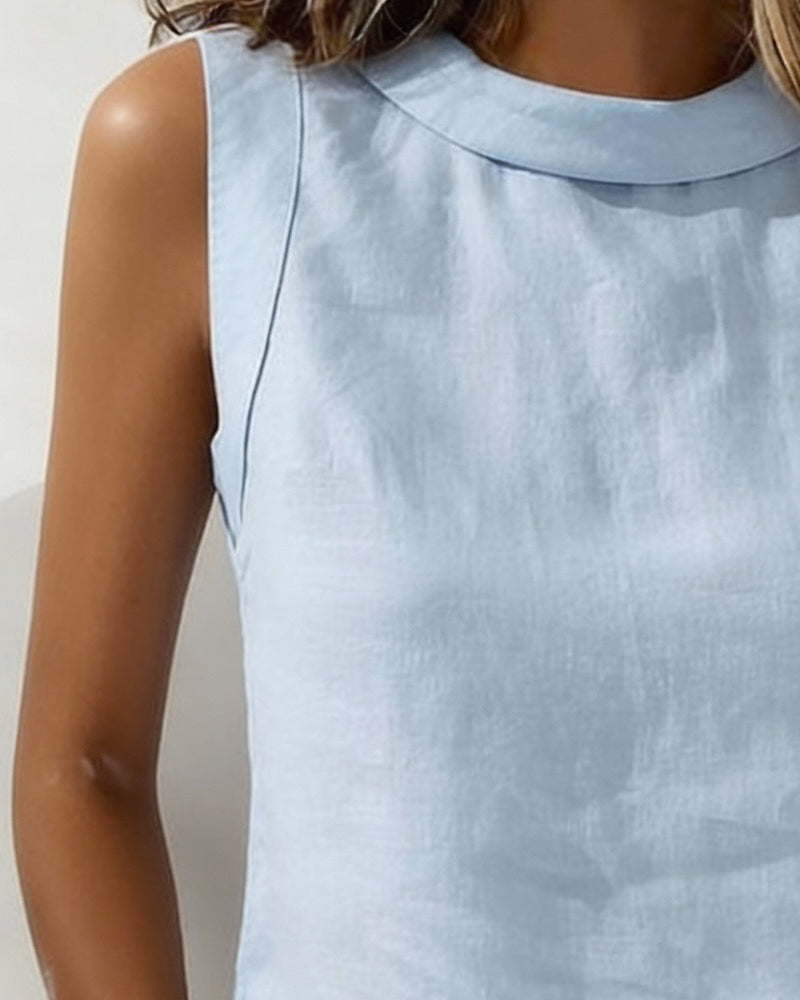 Elegant Sleeveless Collared Blouse