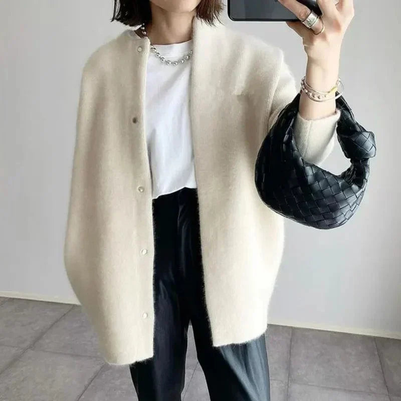 Vanna™ | Luxurious Buttoned Knit Jacket