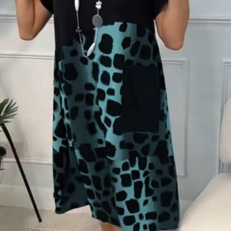 Loose Printed Dress with Round Neck and Short Sleeves