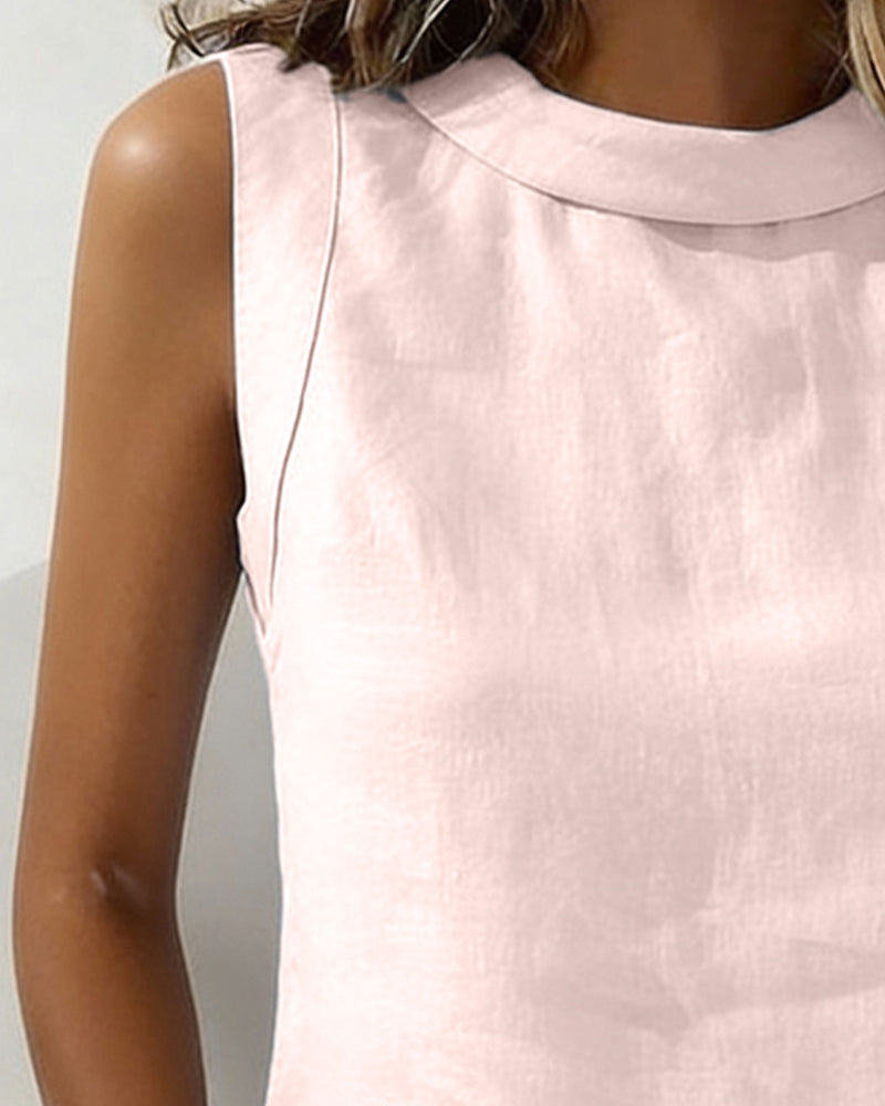 Elegant Sleeveless Collared Blouse