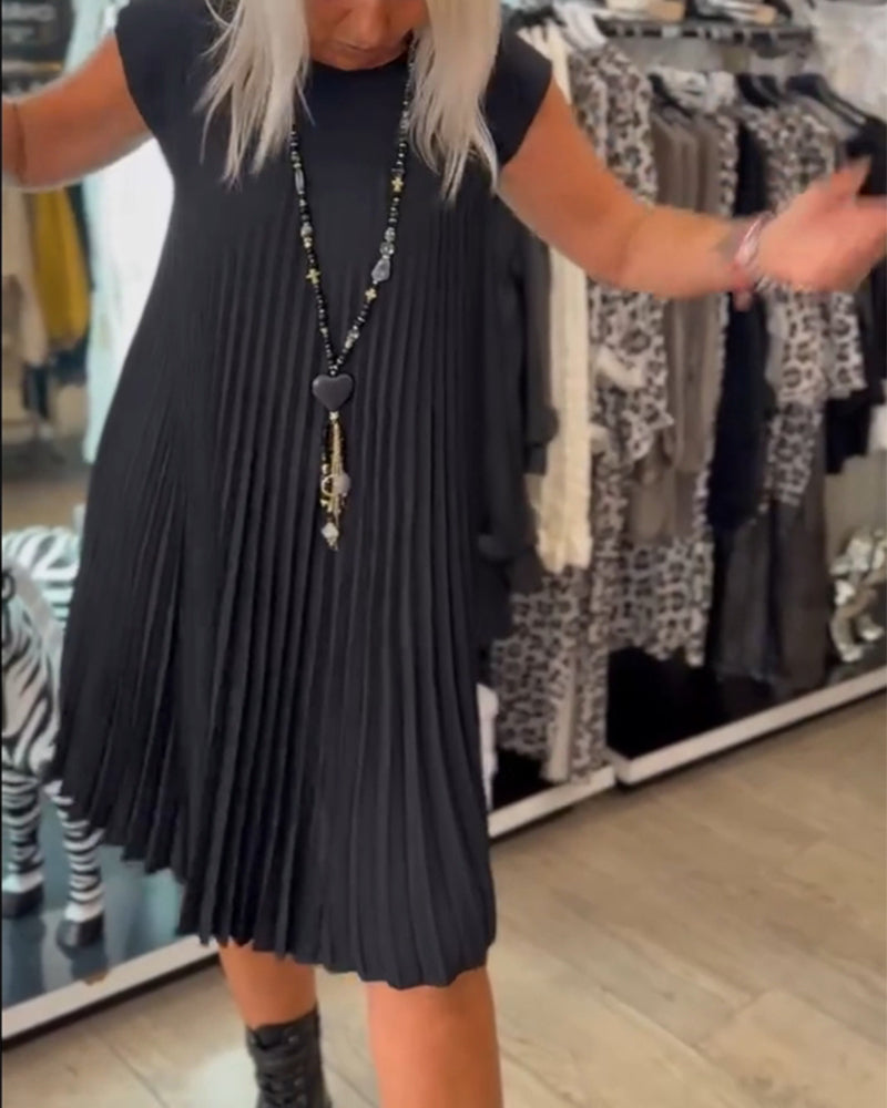 Short Sleeve Pleated Black Dress
