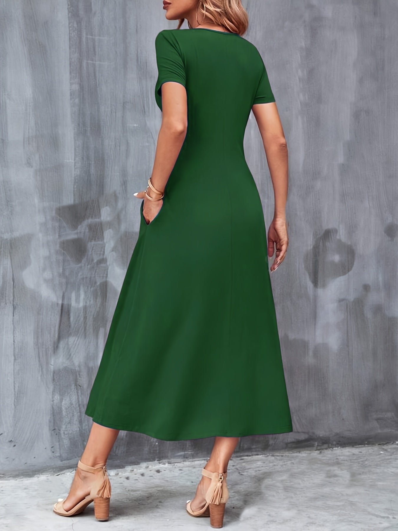 Holly | Stylish V-neck Casual Dress