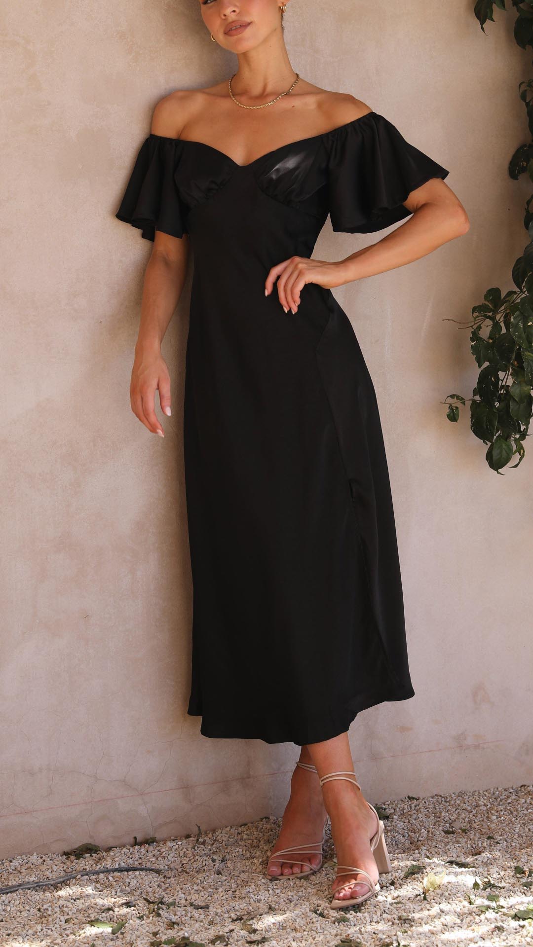 Rosa | Elegant Off-Shoulder Dress