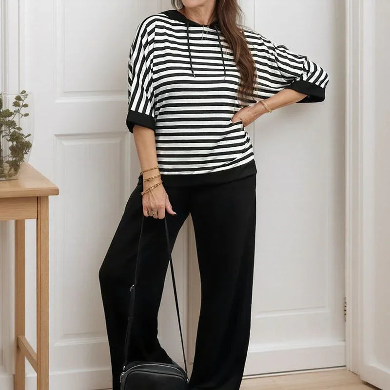 Marine™ | Set with Striped Sweatshirt and Loose Sweatpants with a Silky Feel, The Look that Combines Elegance, Comfort, and Urban Style!