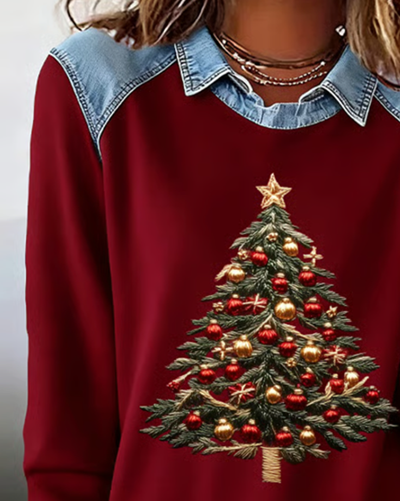 Sweatshirt in Denim with Patchwork Details and Christmas Print