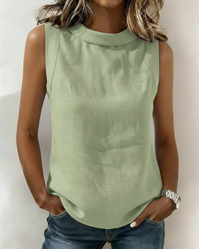Elegant Sleeveless Collared Blouse