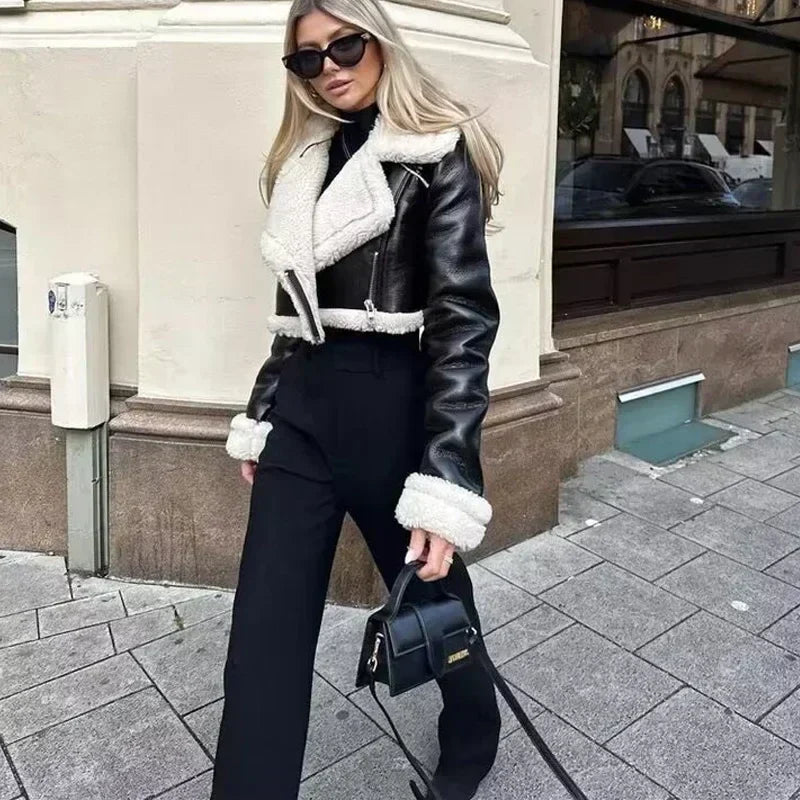 Nicomedes | Cropped Zip-Up Understated Coat