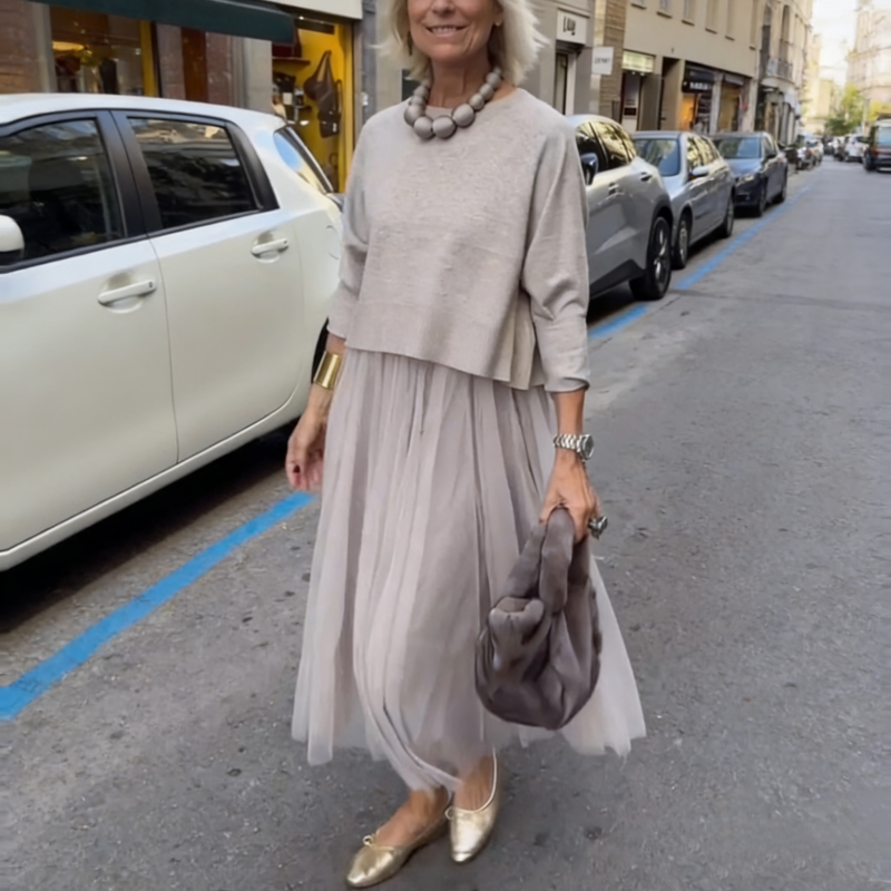 Two-Piece Set Comprising a Long Sleeve Knit Top for Women and a Sleeveless Dress